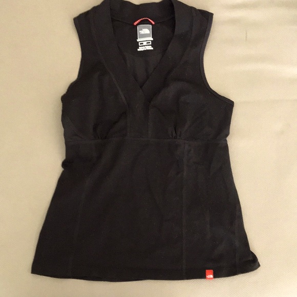 The North Face black tank top - Picture 1 of 4